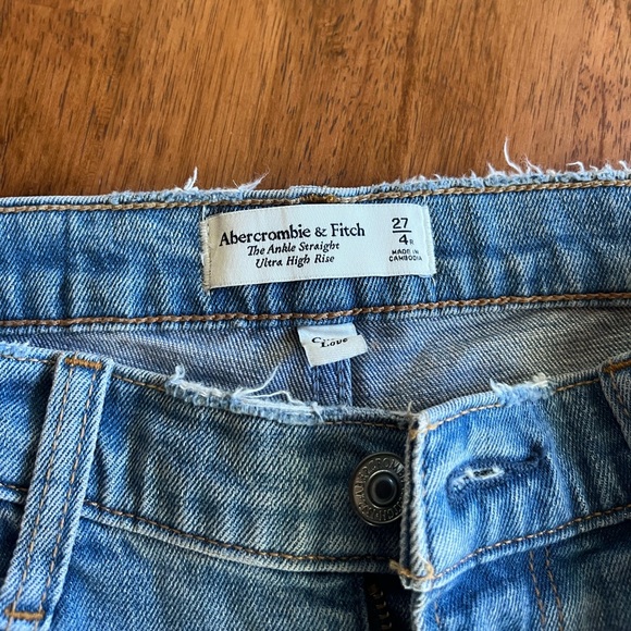 Curve love ankle straight ultra high rise abercrombiee jeans - Picture 3 of 5